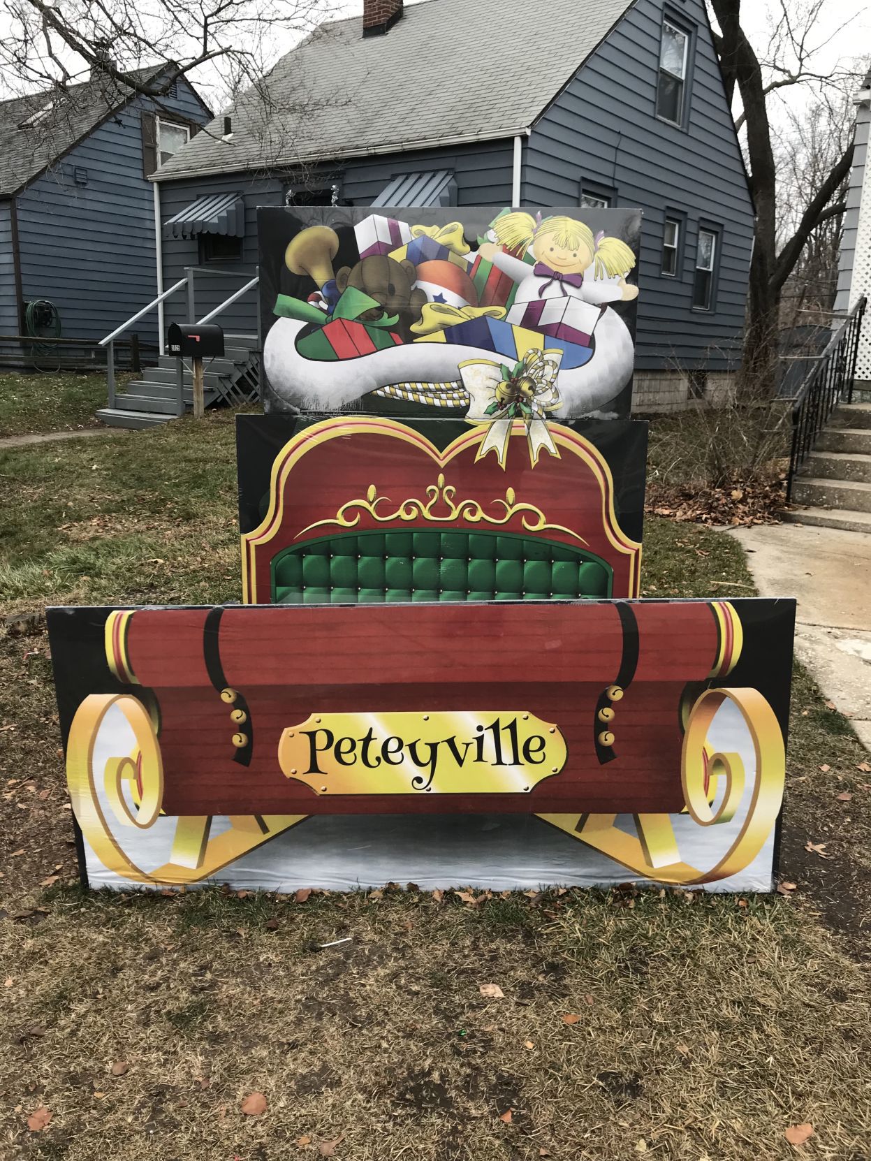Peteyville is the Christmas light display to end all Christmas light displays